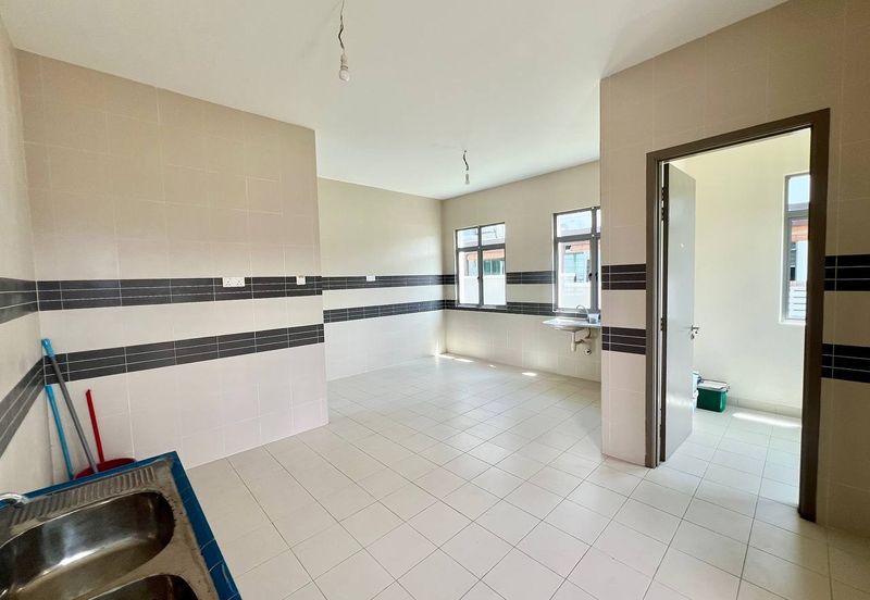 Private Pool 2.5 Storey Villa@ Bungalow Safira Saujana Impian Kajang