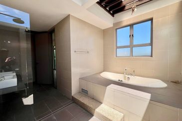 Private Pool 2.5 Storey Villa@ Bungalow Safira Saujana Impian Kajang