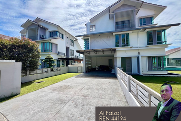 Private Pool 2.5 Storey Villa@ Bungalow Safira Saujana Impian Kajang