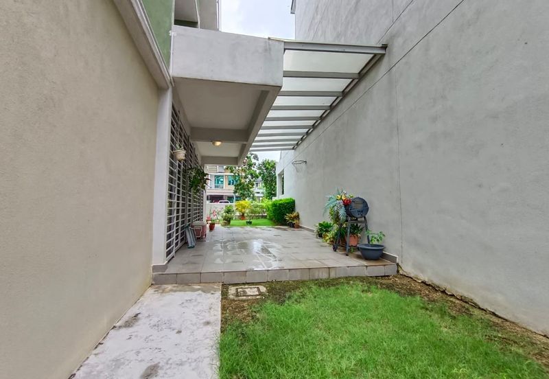 Bungalow Danau Mutiara Presint 16