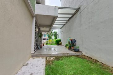 Bungalow Danau Mutiara Presint 16