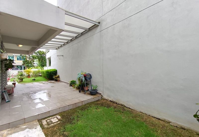 Bungalow Danau Mutiara Presint 16