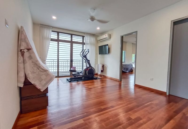 Bungalow Danau Mutiara Presint 16