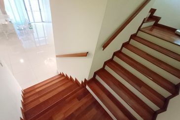 Bungalow Danau Mutiara Presint 16