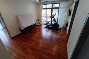 Bungalow Danau Mutiara Presint 16