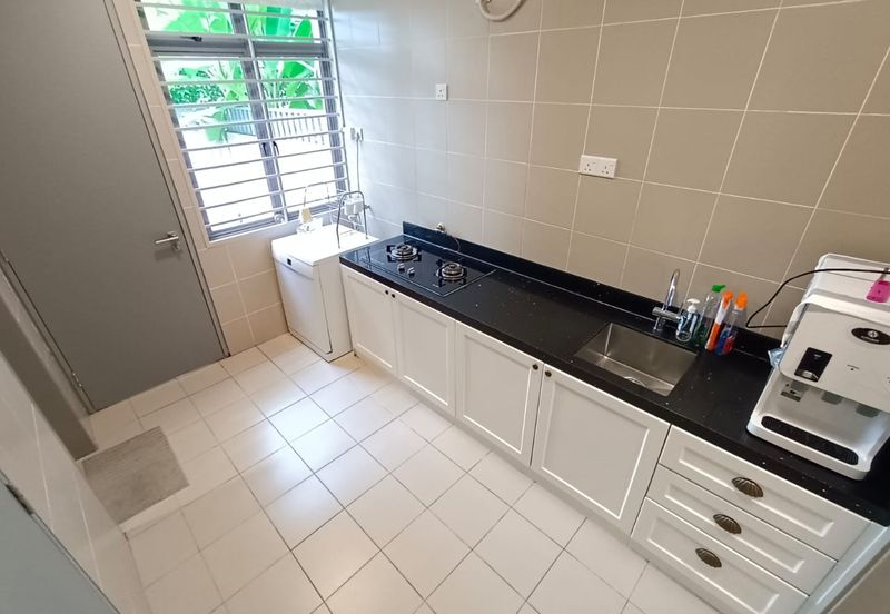 Bungalow Danau Mutiara Presint 16