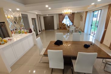 Bungalow Danau Mutiara Presint 16