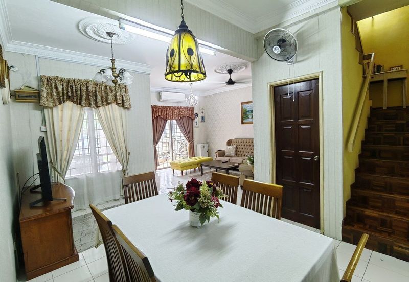 Double Storey PUJ 6 Puncak Jalil Seri Kembangan Selangor