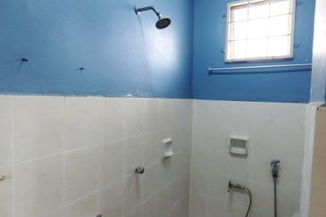 Double Storey PUJ 6 Puncak Jalil Seri Kembangan Selangor