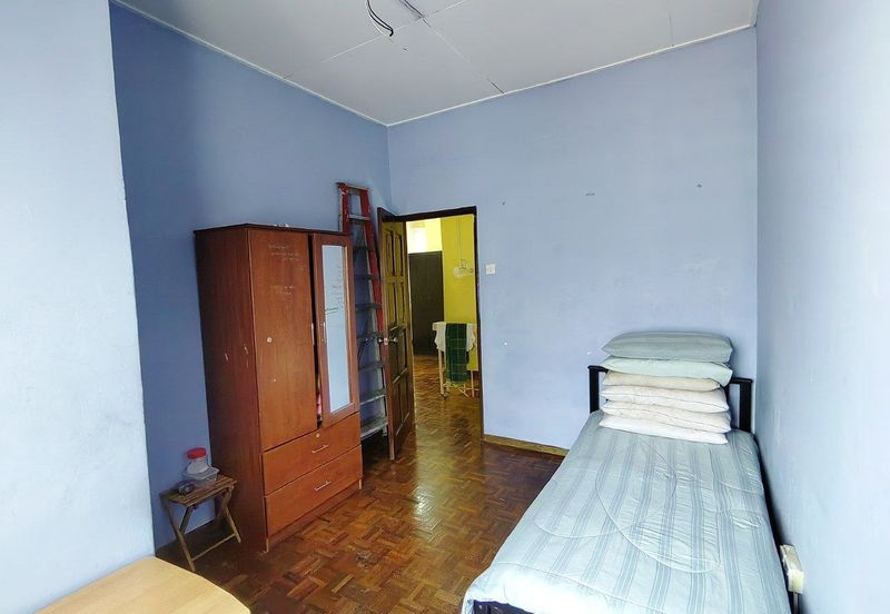 Double Storey PUJ 6 Puncak Jalil Seri Kembangan Selangor