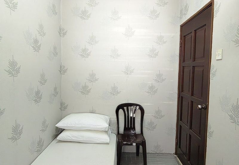 Double Storey PUJ 6 Puncak Jalil Seri Kembangan Selangor