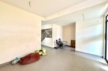 3 Storey Superlink Terrace House Ukay Tropika Ampanh