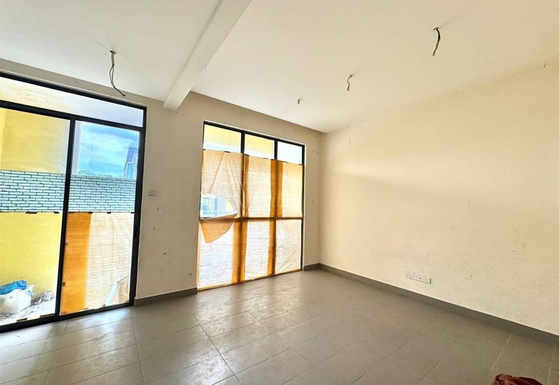 3 Storey Superlink Terrace House Ukay Tropika Ampanh