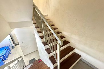 3 Storey Superlink Terrace House Ukay Tropika Ampanh