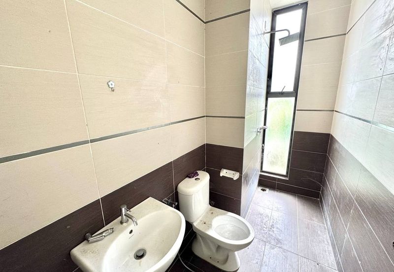 3 Storey Superlink Terrace House Ukay Tropika Ampanh