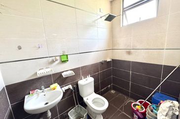 3 Storey Superlink Terrace House Ukay Tropika Ampanh