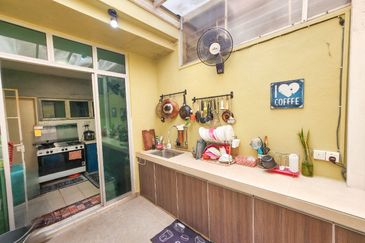 Cheapest Unit 2 Storey Terrace Cluster D Alpinia Bandar 16 Sierra Puchong