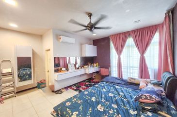 Cheapest Unit 2 Storey Terrace Cluster D Alpinia Bandar 16 Sierra Puchong