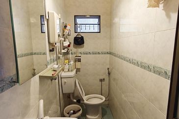 Corner Lot Double Storey Anggerik Doritis Kota Kemuning