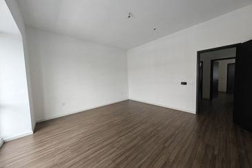 Below Market Double Storey Anisa Serenia City Kota Warisan Sepang