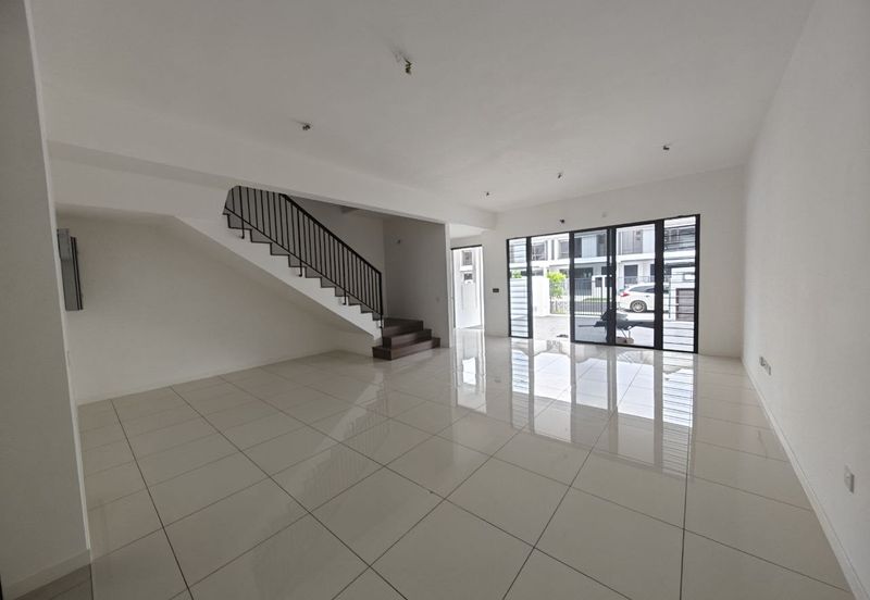 Below Market Double Storey Anisa Serenia City Kota Warisan Sepang