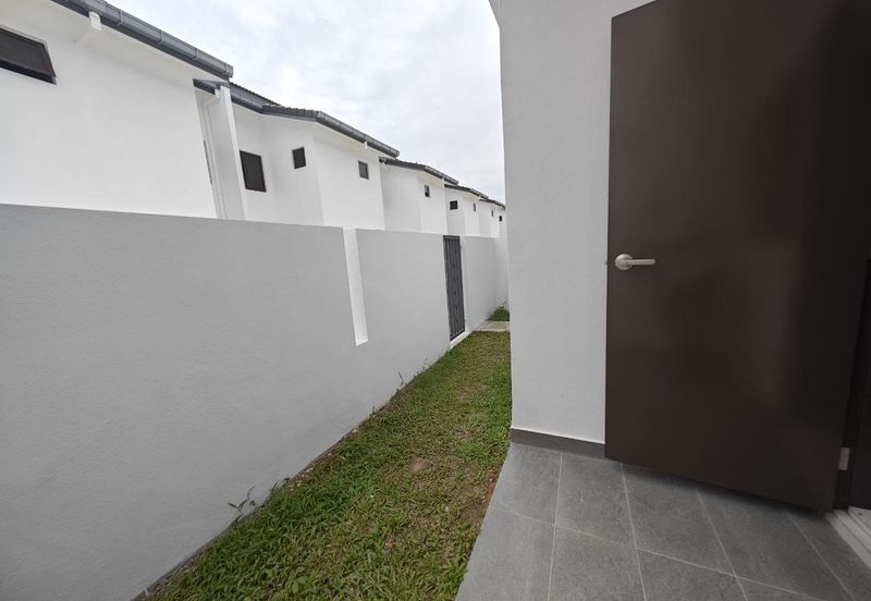 Below Market Double Storey Anisa Serenia City Kota Warisan Sepang