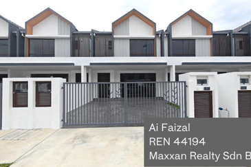 Below Market Double Storey Anisa Serenia City Kota Warisan Sepang