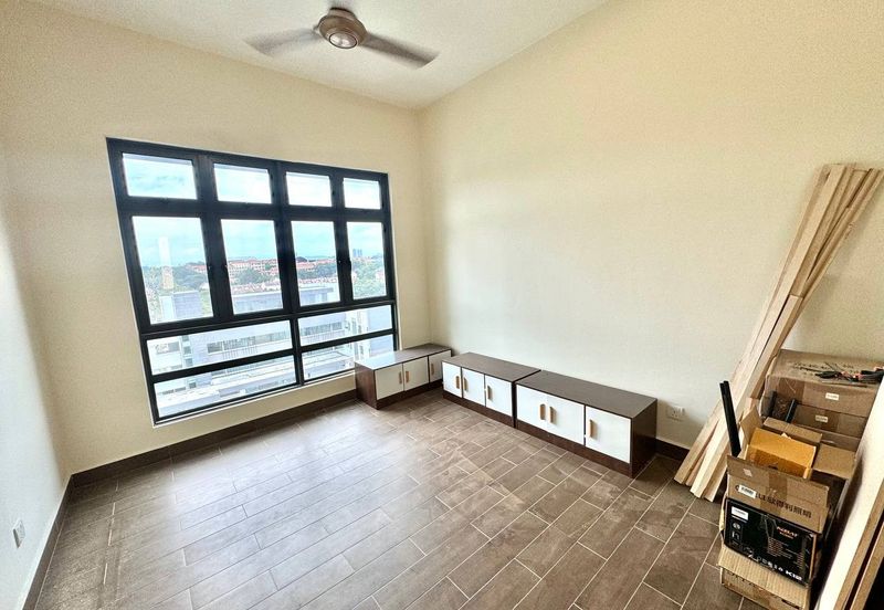 Aura Residence @ Precint 8