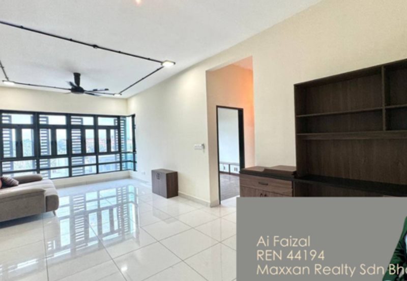 Aura Residence @ Precint 8