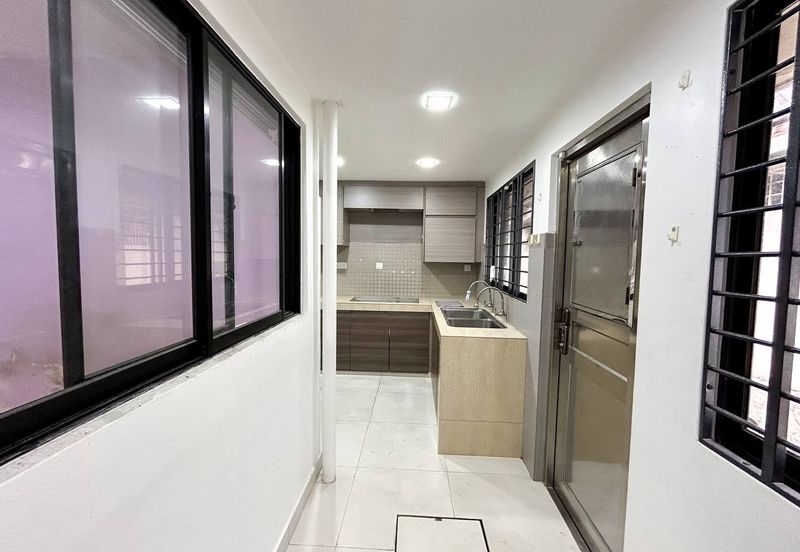 Fully Renovated USJ 2 Subang Jaya
