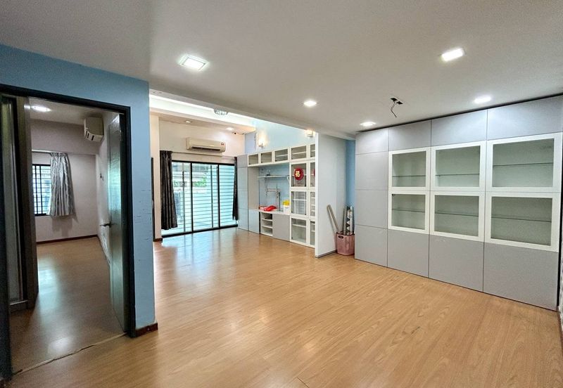 Fully Renovated USJ 2 Subang Jaya