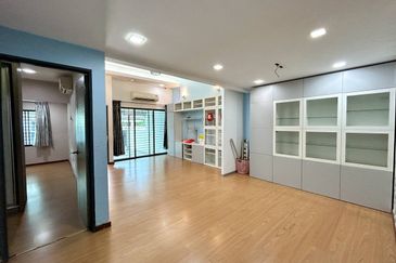 Fully Renovated USJ 2 Subang Jaya