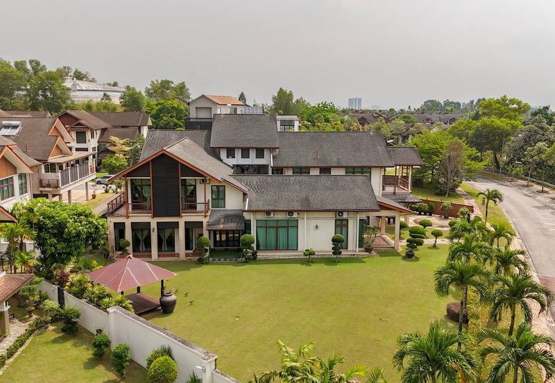 Gated & Guarded Bungalow D' Puncak Bukit Jelutong