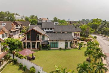 Gated & Guarded Bungalow D' Puncak Bukit Jelutong