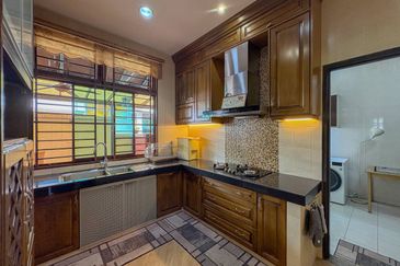 Gated & Guarded Bungalow D' Puncak Bukit Jelutong