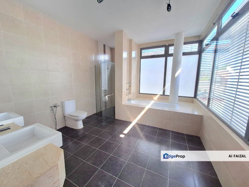 Bungalow Banyan Close Bandar Bukit Mahkota Bangi, Selangor, Bangi