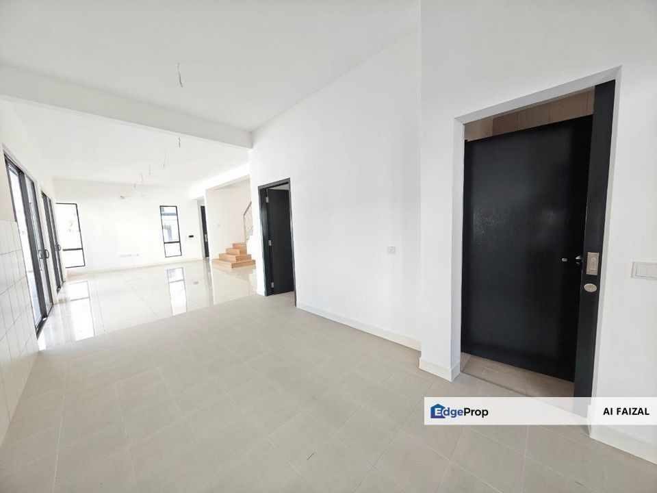 End Lot Double Storey AIORA Serenia Kota Warisan Sepang, Selangor, Sepang