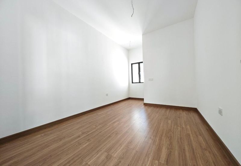 End Lot Double Storey AIORA Serenia Kota Warisan Sepang