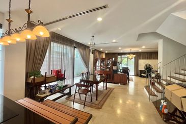 Gated & Guarded 4 Storey Corner Lot Link Bungalow KH Vila Sri Hartamas KL