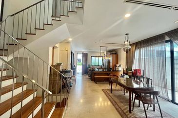 Gated & Guarded 4 Storey Corner Lot Link Bungalow KH Vila Sri Hartamas KL