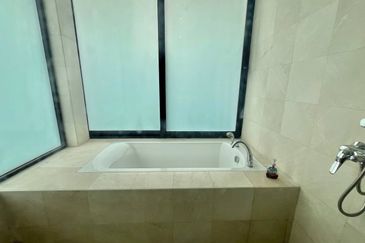 Gated & Guarded 4 Storey Corner Lot Link Bungalow KH Vila Sri Hartamas KL