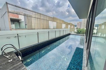 Gated & Guarded 4 Storey Corner Lot Link Bungalow KH Vila Sri Hartamas KL