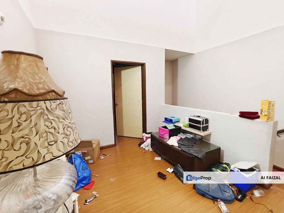 Gated & Guarded Double Storey Alam D'16 Residence Seksyen 16 Shah Alam, Selangor, Shah Alam