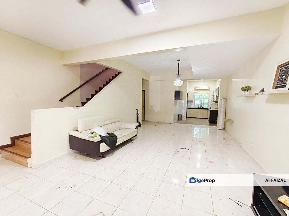 Gated & Guarded Double Storey Alam D'16 Residence Seksyen 16 Shah Alam, Selangor, Shah Alam