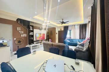 CORNER LOT Double Storey House Jalan Setia Permai, Setia Alam, Selangor