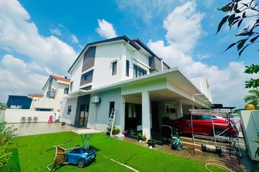 CORNER LOT Double Storey House Jalan Setia Permai, Setia Alam, Selangor