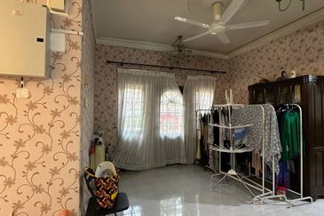 Spacious Double Storey Bungalow Seksyen 8, Shah Alam