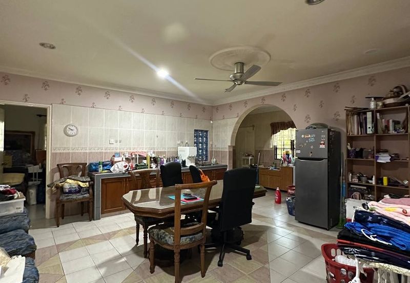 Spacious Double Storey Bungalow Seksyen 8, Shah Alam