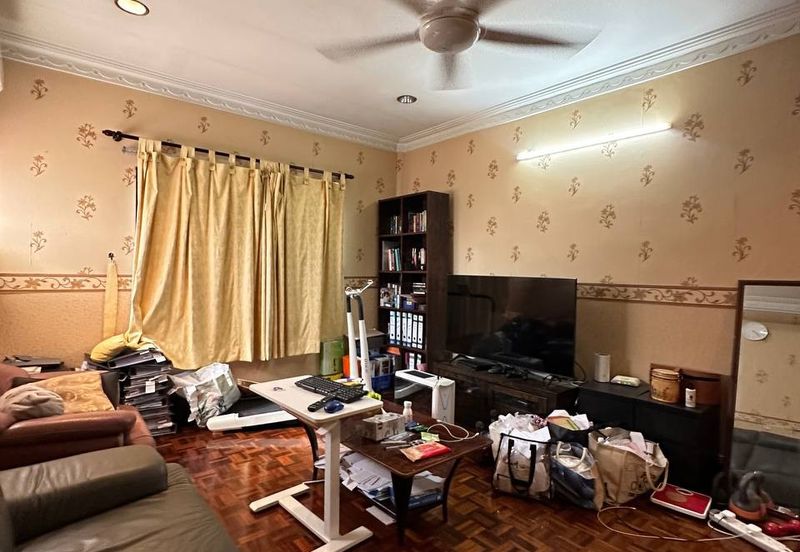 Spacious Double Storey Bungalow Seksyen 8, Shah Alam