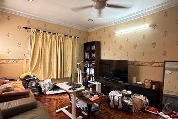 Spacious Double Storey Bungalow Seksyen 8, Shah Alam